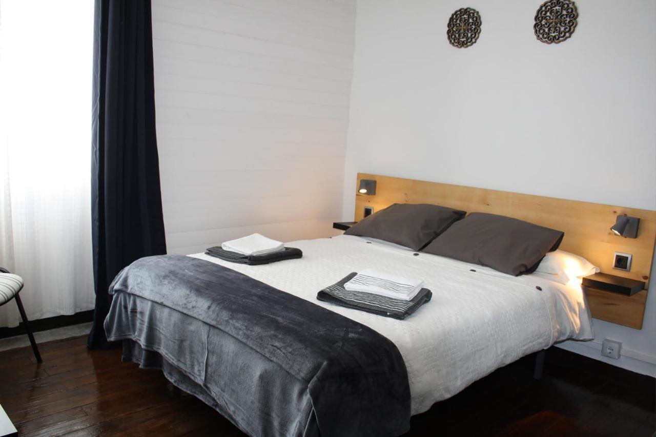 Piso Centrico Amplio, Luminoso, En Casa De Piedra Διαμέρισμα Guitiriz Εξωτερικό φωτογραφία