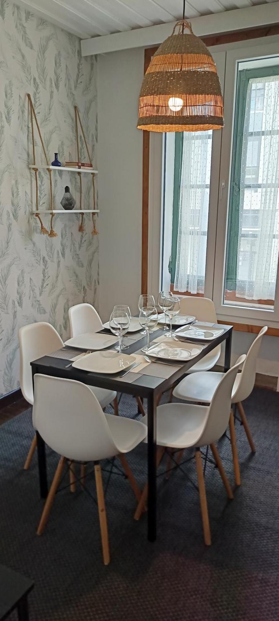 Piso Centrico Amplio, Luminoso, En Casa De Piedra Διαμέρισμα Guitiriz Εξωτερικό φωτογραφία